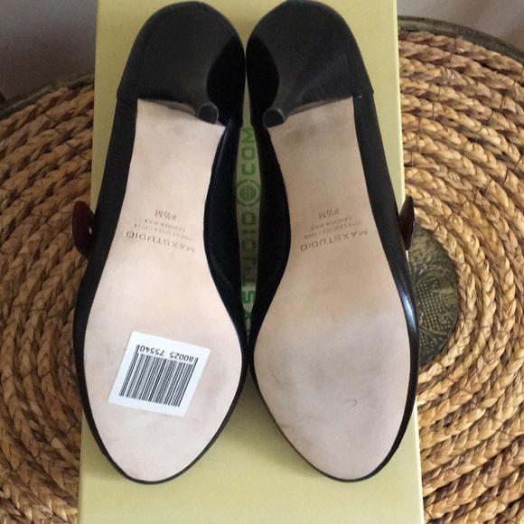 NWT Max Studio Pinscher Black Leather Heel - Picture 5 of 7
